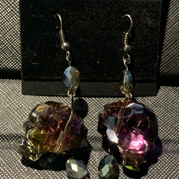 EARRINGS - Picture 4 of 6